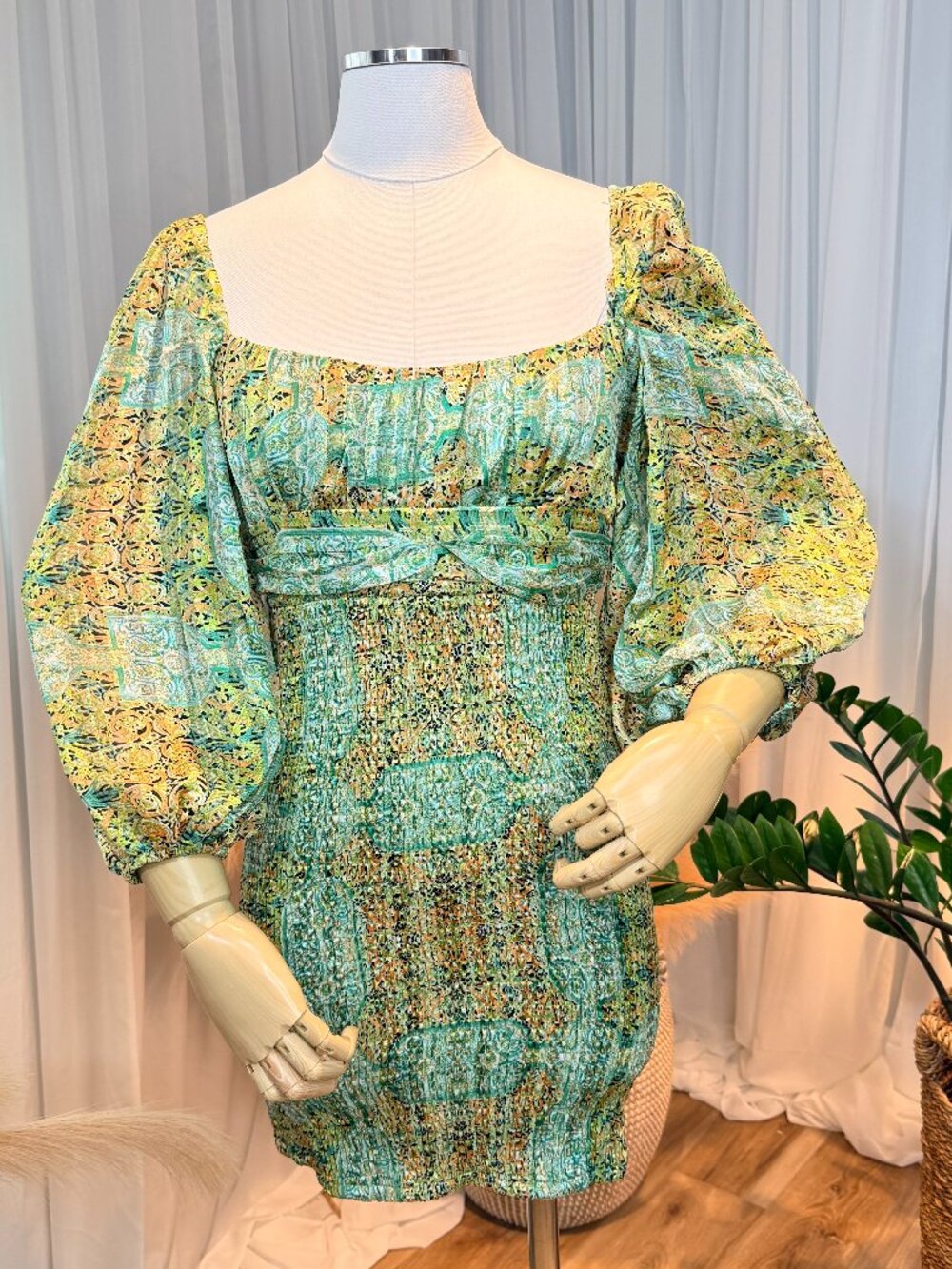 LUXXEL Green & Gold Print Mini Dress Smocked Puff Sleeve Medium